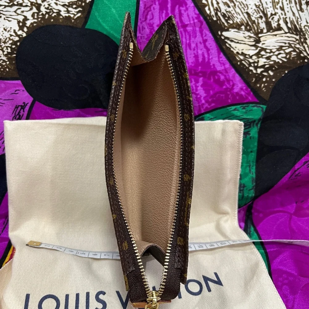 Pouch - Picture 4 of 9